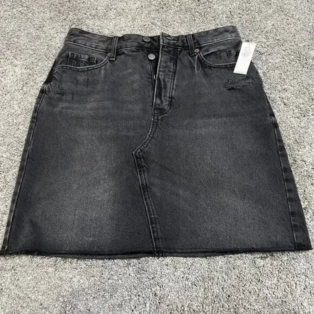 Old Navy Jean Skirt size 4 NWOT